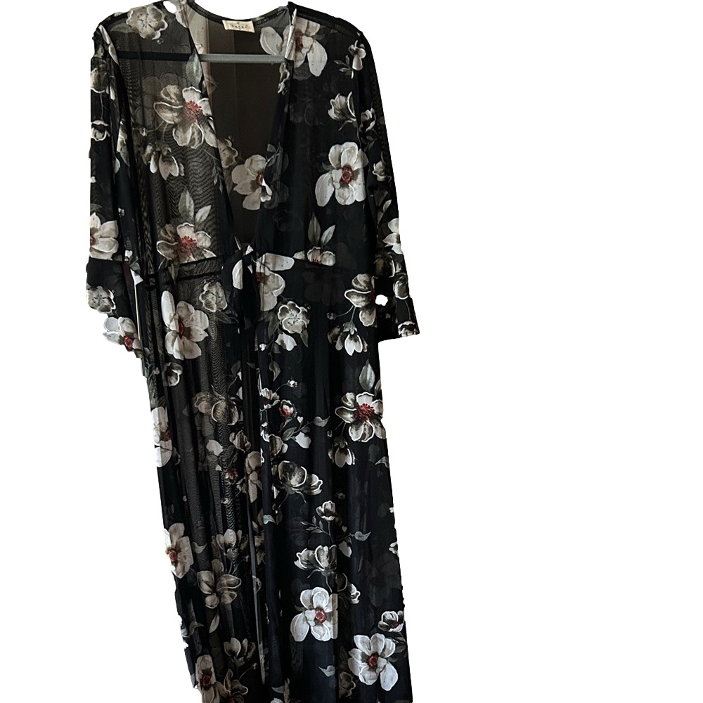 Magnolia Floral Sheer Kimono with bell sleeves by Ember size XL